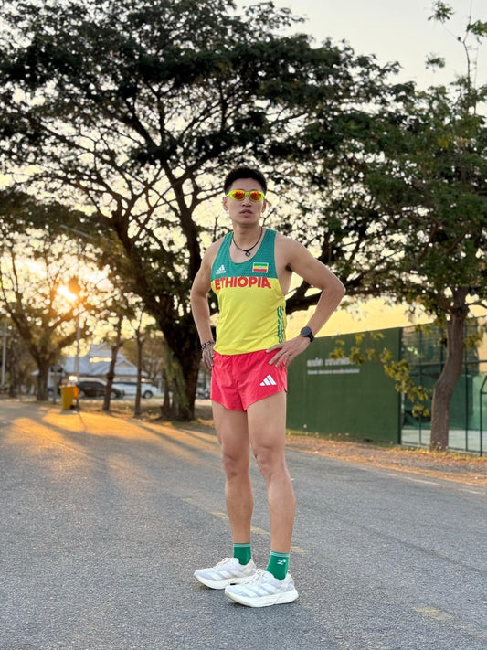 ถุงเท้ารุ่น Light Flow - สีเขียวเข้ม