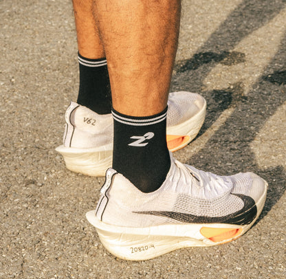 ถุงเท้ารุ่น Light Flow - สีดำ