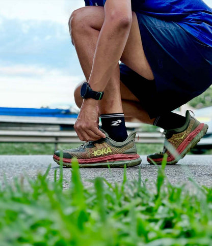 ถุงเท้ารุ่น Light Flow - สีดำ