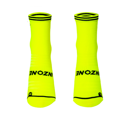 ถุงเท้ารุ่น Light Flow - สีเขียวนีออน